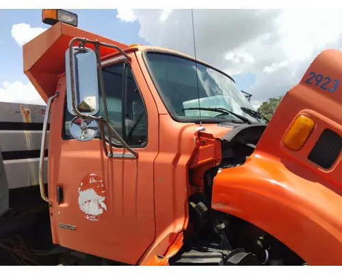STERLING L7500 CAB