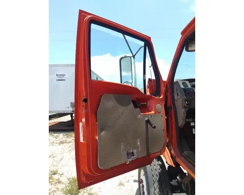 STERLING L7500 DOOR ASSEMBLY, FRONT