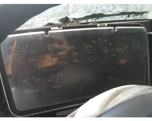 STERLING L7500 GAUGE CLUSTER