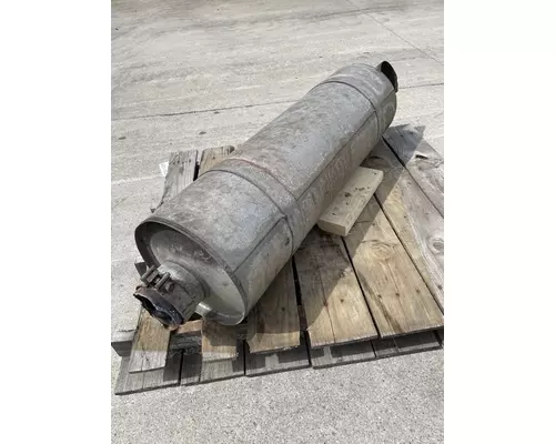 STERLING L7500 Muffler