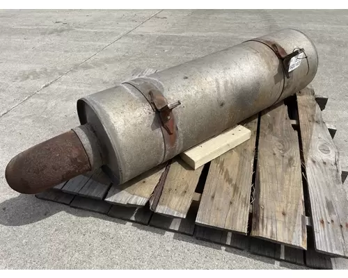 STERLING L7500 Muffler