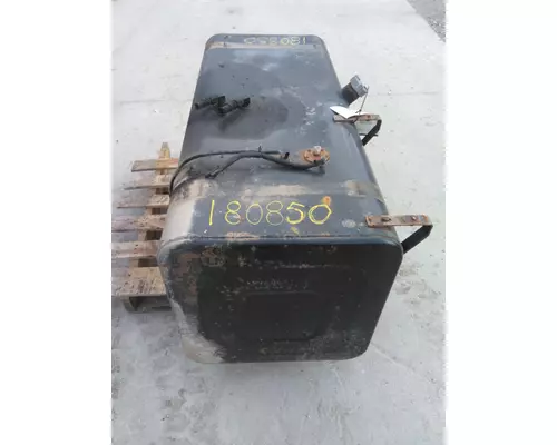 STERLING L7501 FUEL TANK