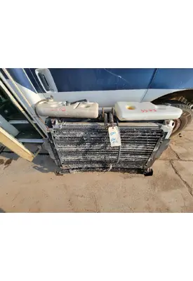 STERLING L7501 Intercooler