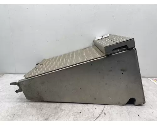 STERLING L8500 Battery Box