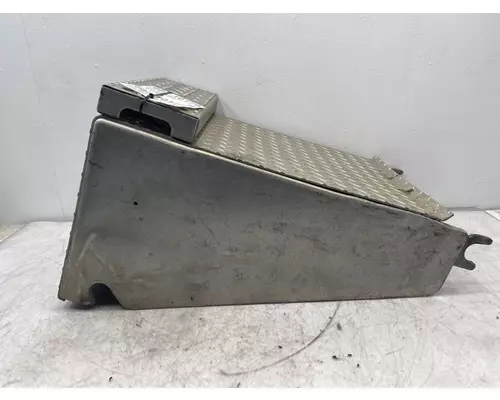 STERLING L8500 Battery Box