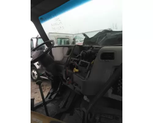 STERLING L8500 CAB