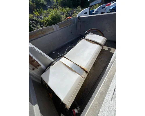 STERLING L8500 Complete Vehicle