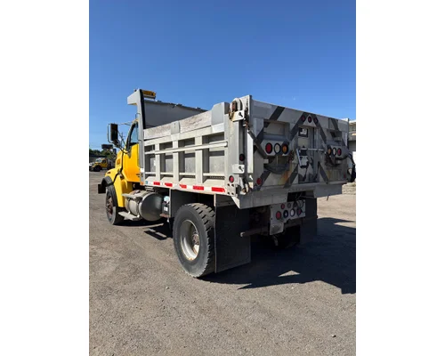 STERLING L8500 Complete Vehicle