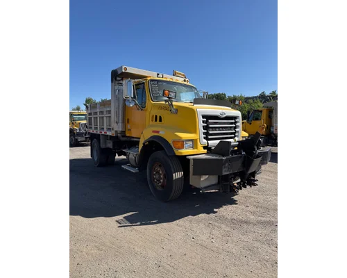 STERLING L8500 Complete Vehicle