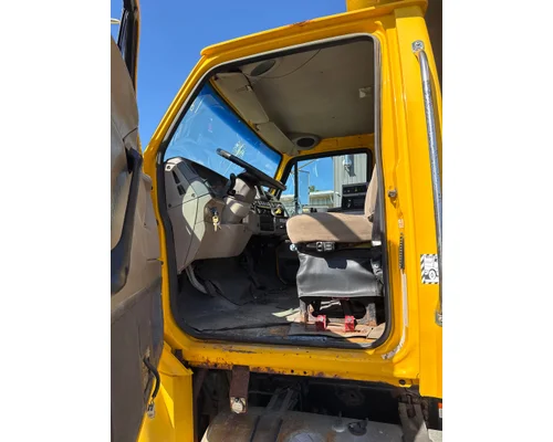 STERLING L8500 Complete Vehicle