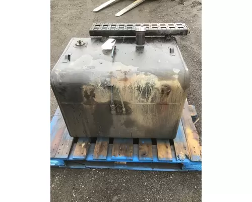 STERLING L8500 Fuel Tank