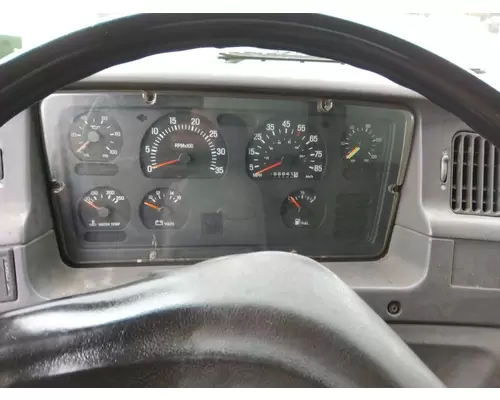 STERLING L8500 GAUGE CLUSTER