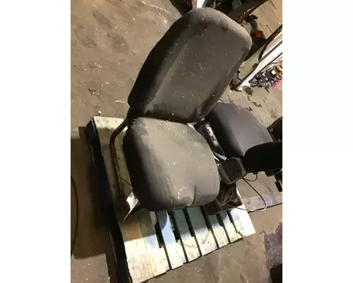 STERLING L8500 SEAT, FRONT