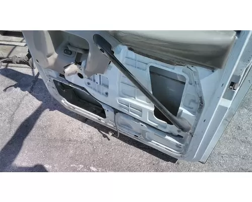 STERLING L8501 1999-2001 DOOR ASSEMBLY, FRONT