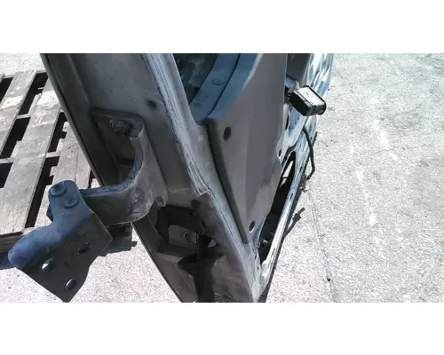STERLING L8501 1999-2001 DOOR ASSEMBLY, FRONT