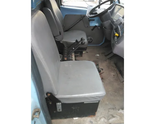 STERLING L8511 CAB