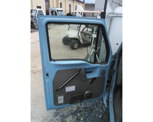 STERLING L8511 CAB