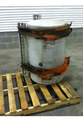 STERLING L8513 Fuel Tank