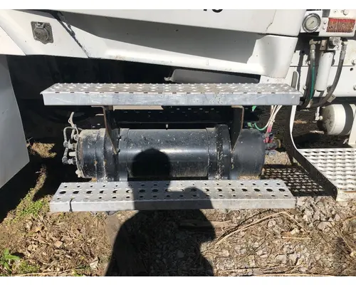 STERLING L9500 SERIES Battery Box