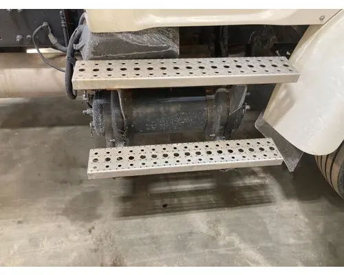 STERLING L9500 SERIES Battery Box