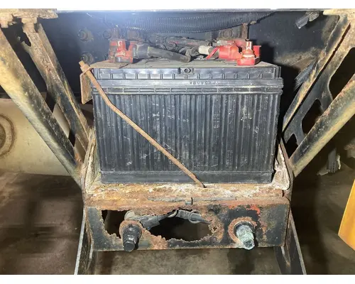 STERLING L9500 SERIES Battery Box