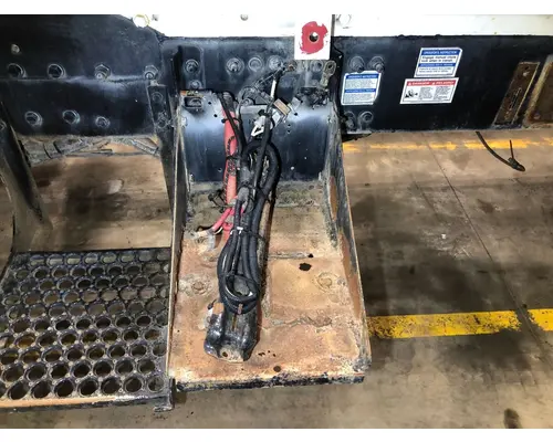 STERLING L9500 SERIES Battery Box