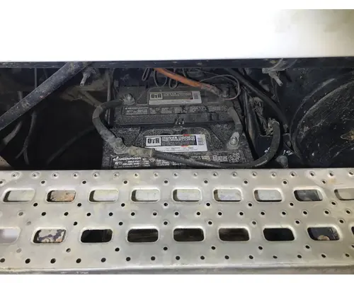 STERLING L9500 SERIES Battery Box