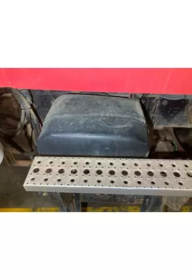 STERLING L9500 SERIES Battery Box