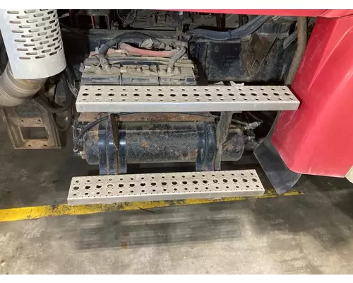 STERLING L9500 SERIES Battery Box
