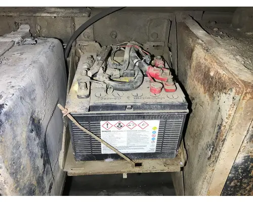 STERLING L9500 SERIES Battery Box