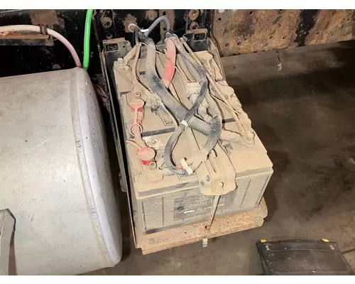 STERLING L9500 SERIES Battery Box