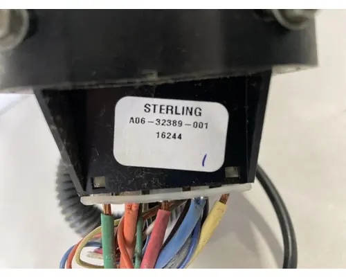 STERLING L9500 SERIES Body, Misc. Parts