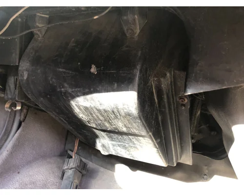 STERLING L9500 SERIES Body, Misc. Parts