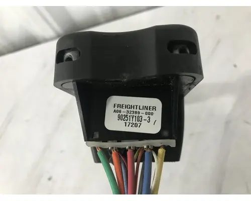 STERLING L9500 SERIES Body, Misc. Parts