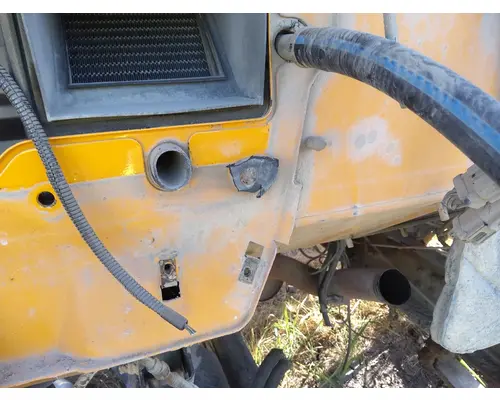 STERLING L9500 SERIES Body, Misc. Parts