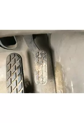 STERLING L9500 SERIES Body, Misc. Parts