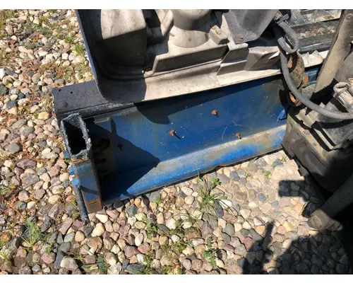 STERLING L9500 SERIES Bumper Assembly, Front