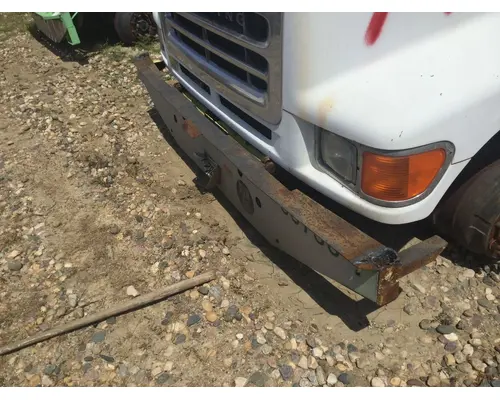 STERLING L9500 SERIES Bumper Assembly, Front