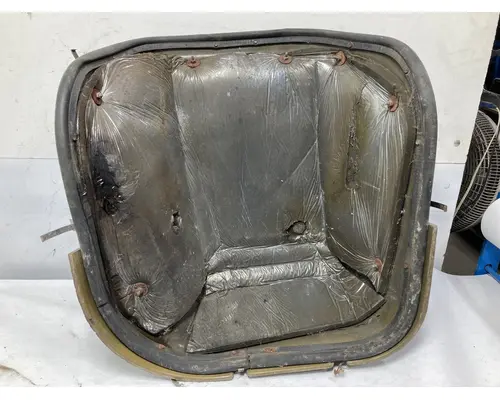 STERLING L9500 SERIES Cab Misc. Interior Parts