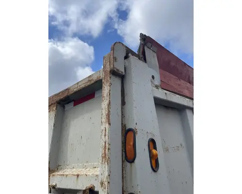 STERLING L9500 SERIES Complete Vehicle