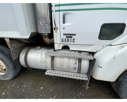 STERLING L9500 SERIES Complete Vehicle