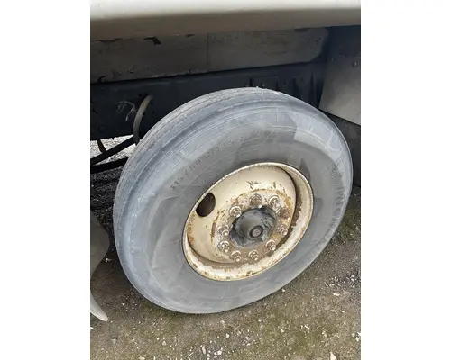 STERLING L9500 SERIES Complete Vehicle