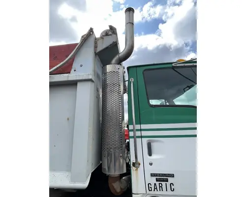 STERLING L9500 SERIES Complete Vehicle