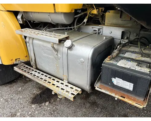 STERLING L9500 SERIES Complete Vehicle