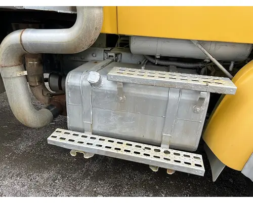 STERLING L9500 SERIES Complete Vehicle