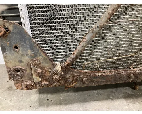 STERLING L9500 SERIES Cooling Assembly. (Rad., Cond., ATAAC)