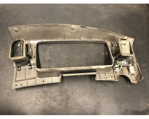 STERLING L9500 SERIES Dash Assembly