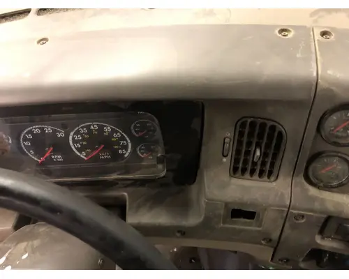 STERLING L9500 SERIES Dash Assembly