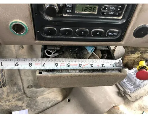 STERLING L9500 SERIES Dash Assembly