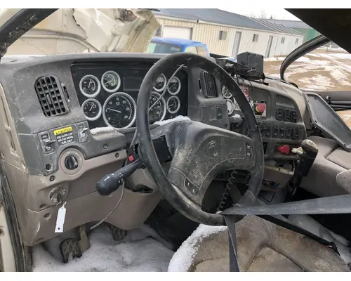 STERLING L9500 SERIES Dash Assembly